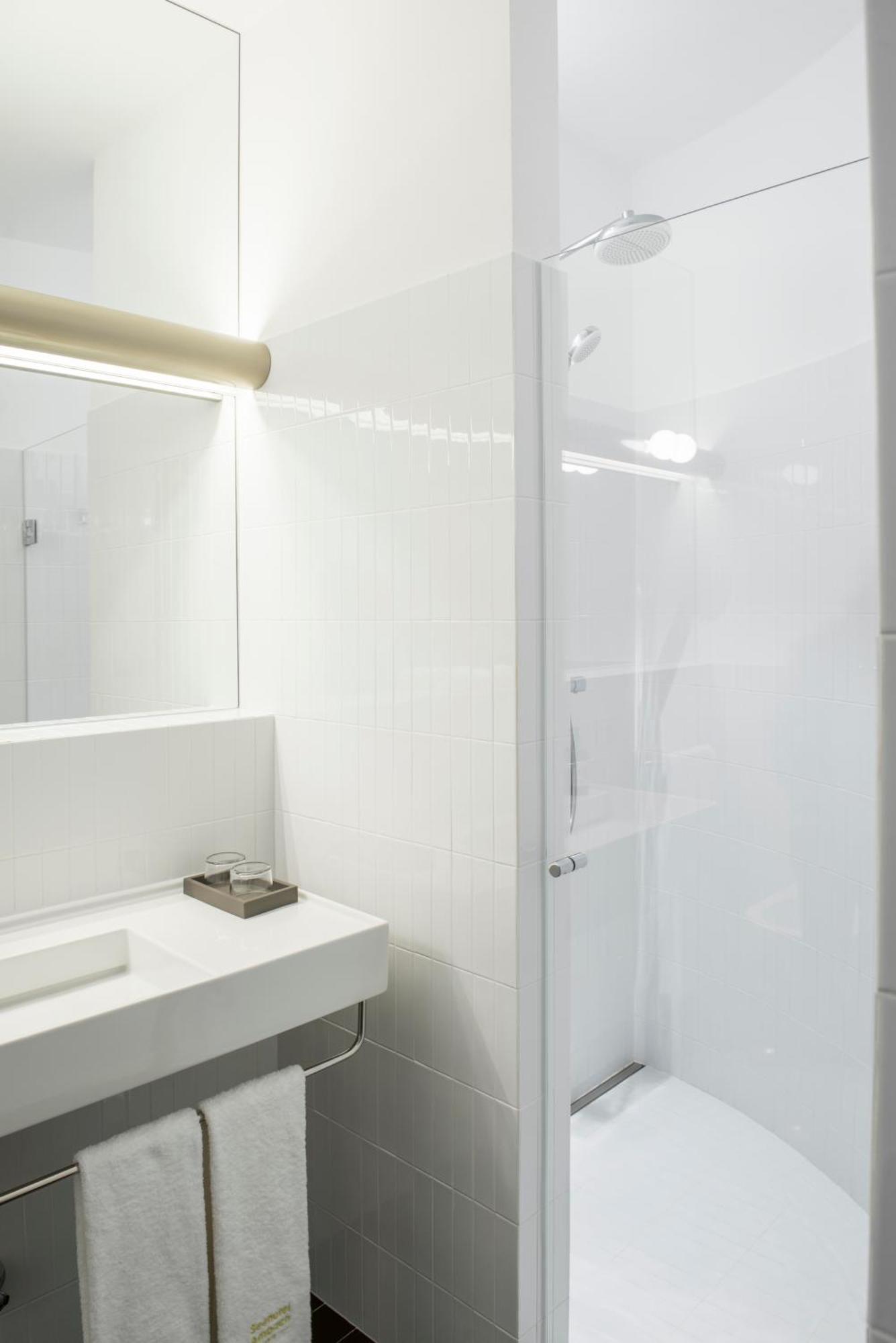 Seehotel Ambach Caldaro Ruang foto