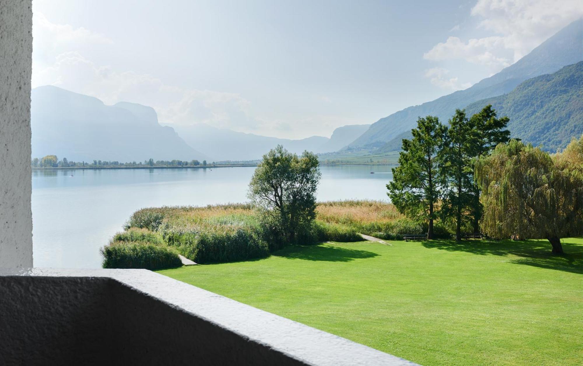 Seehotel Ambach Caldaro Ruang foto