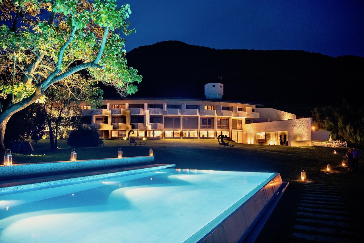 Seehotel Ambach Caldaro Bagian luar foto