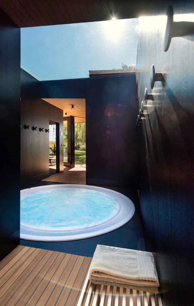 Seehotel Ambach Caldaro Bagian luar foto